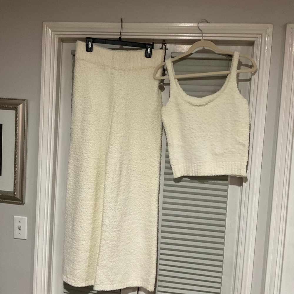 SKIMS Cream Cozy Set